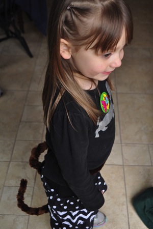 easy curious george tail